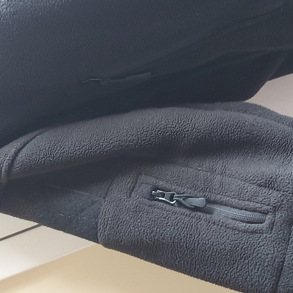 Fleece Utility Style Zip Up Hoodie - Picture 5 of 9